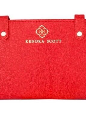 Kendra Scott Red Pebbled Jet Set jewelry organizer with Gold Logo